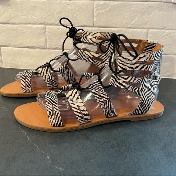 DV dolce vita sz 9.5 Jasmyn zebra stripe gladiator sandals - Picture 7 of 15